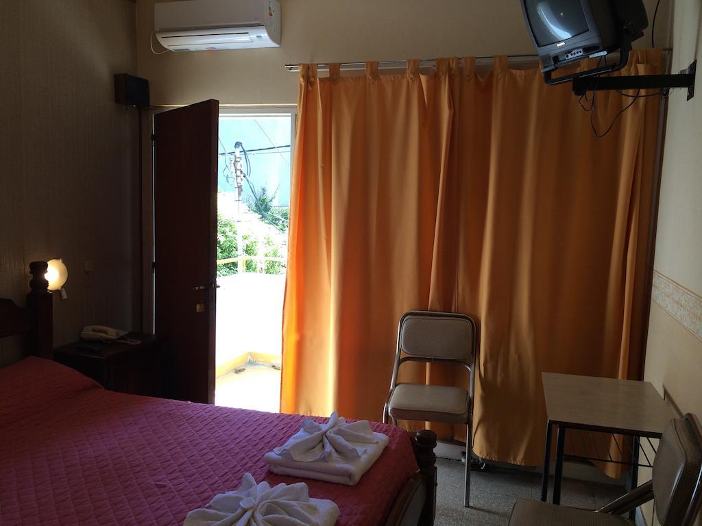 Hotel Cordoba Вила Карлос Пас Екстериор снимка